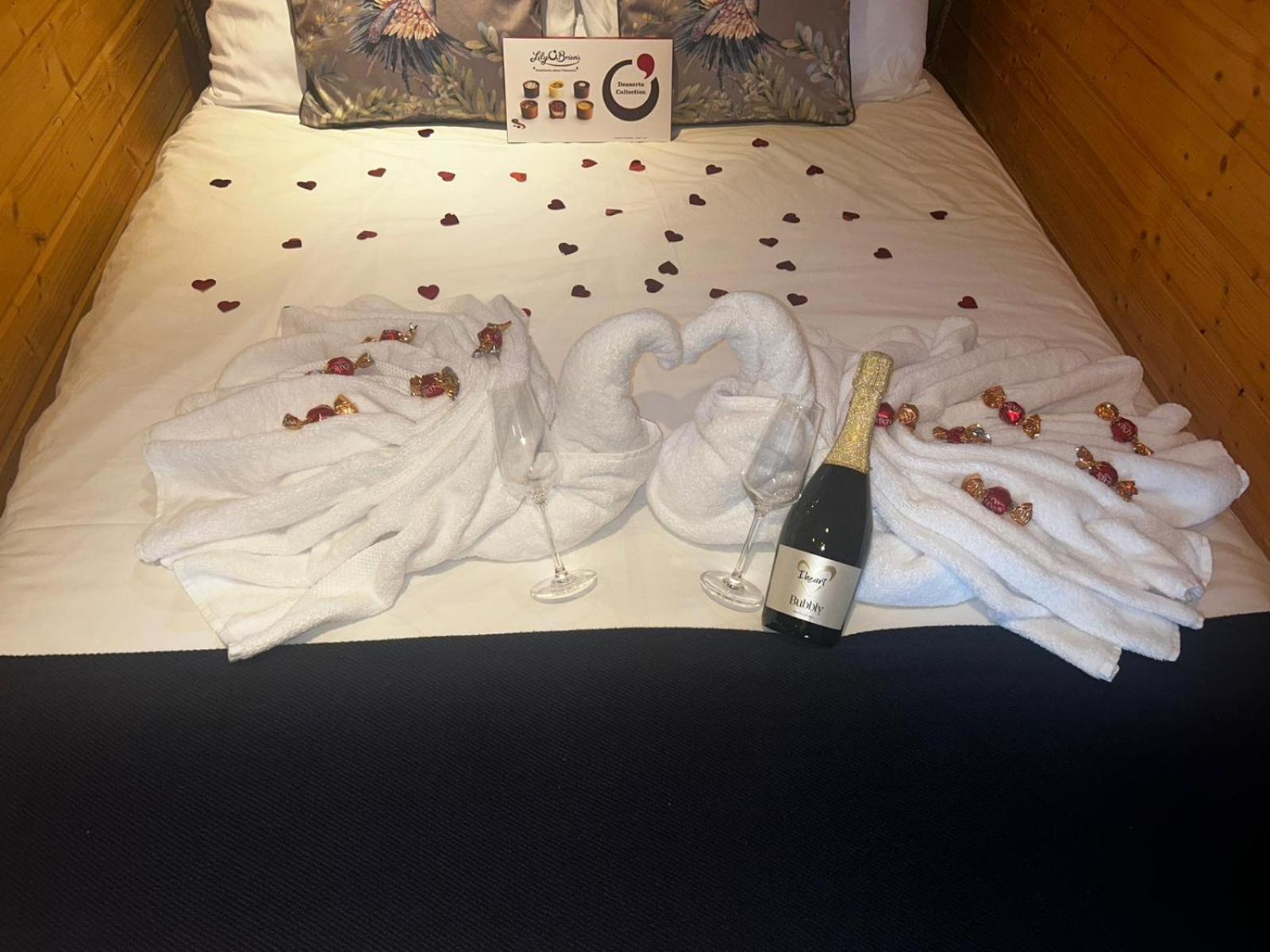 ホテル Crabmill Glamping ビュードリー エクステリア 写真