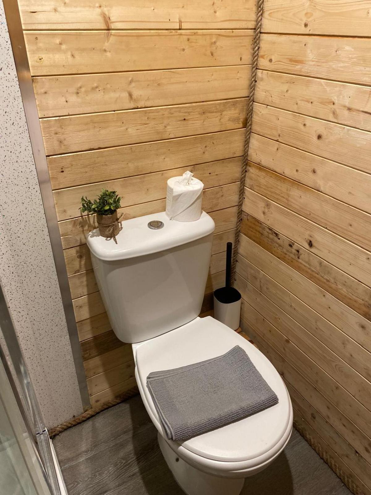 ホテル Crabmill Glamping ビュードリー エクステリア 写真