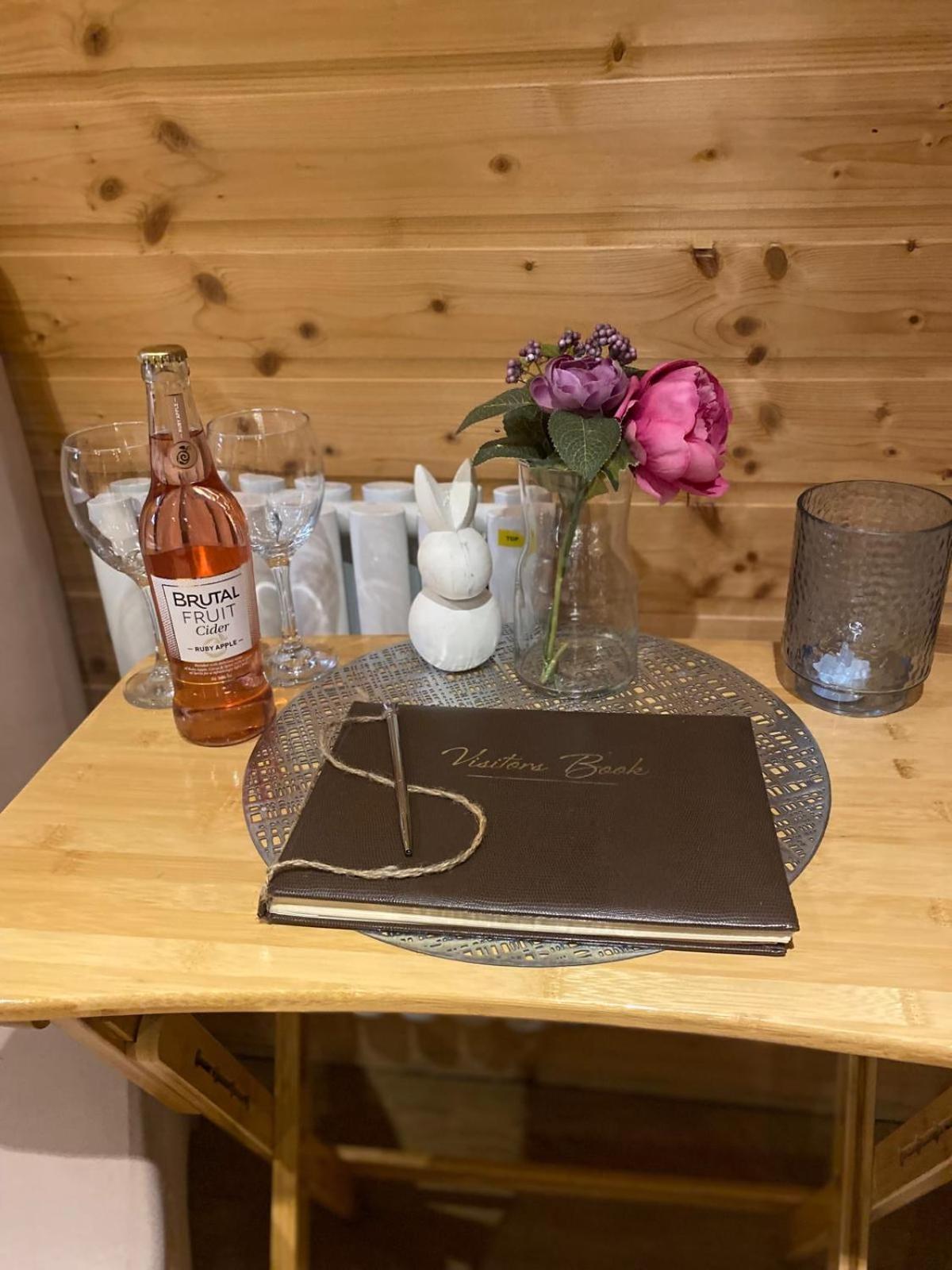 ホテル Crabmill Glamping ビュードリー エクステリア 写真