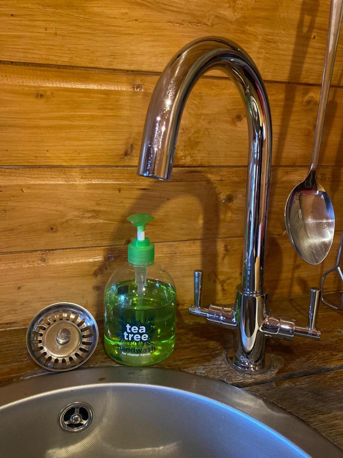 ホテル Crabmill Glamping ビュードリー エクステリア 写真