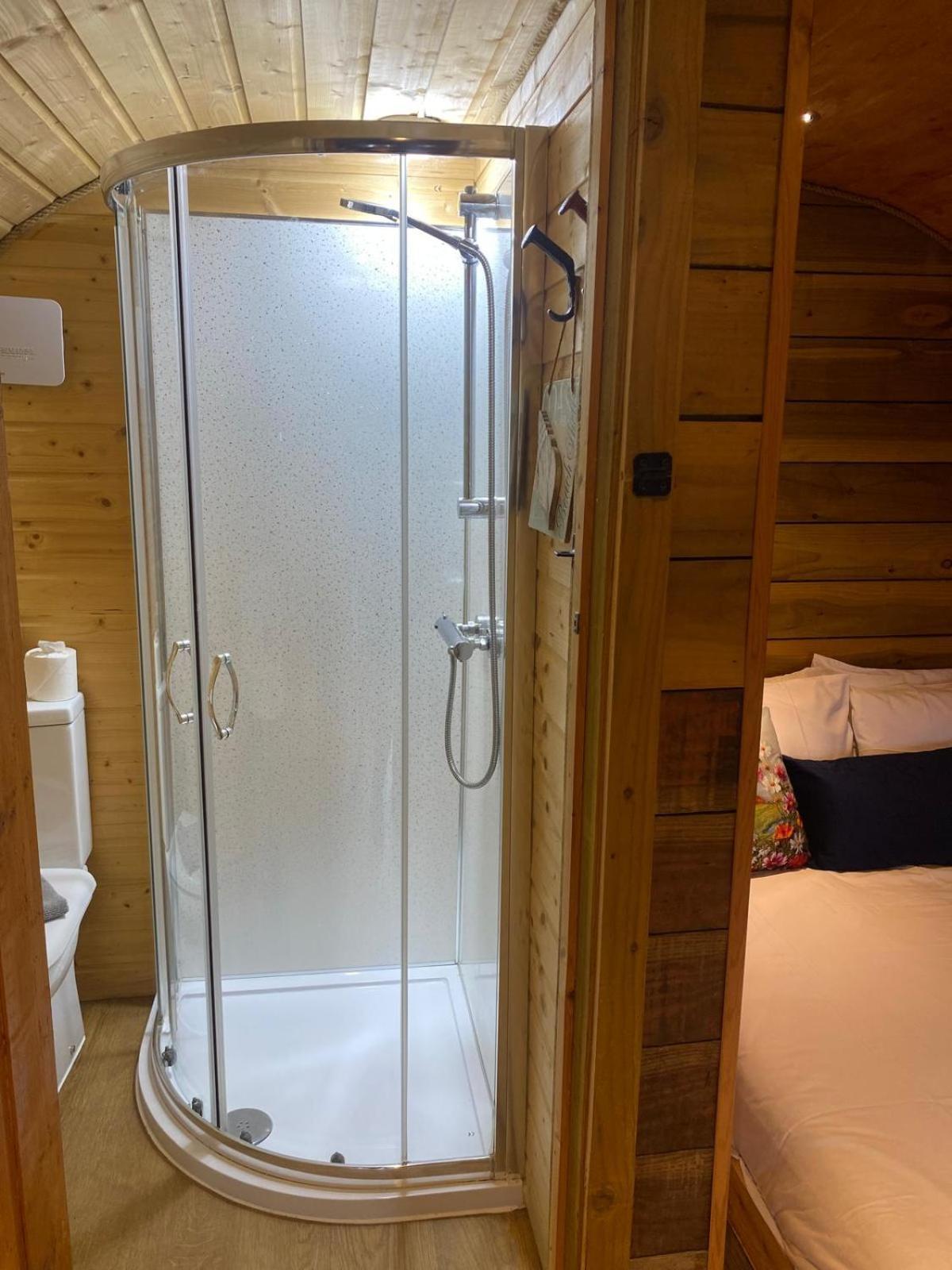 ホテル Crabmill Glamping ビュードリー エクステリア 写真