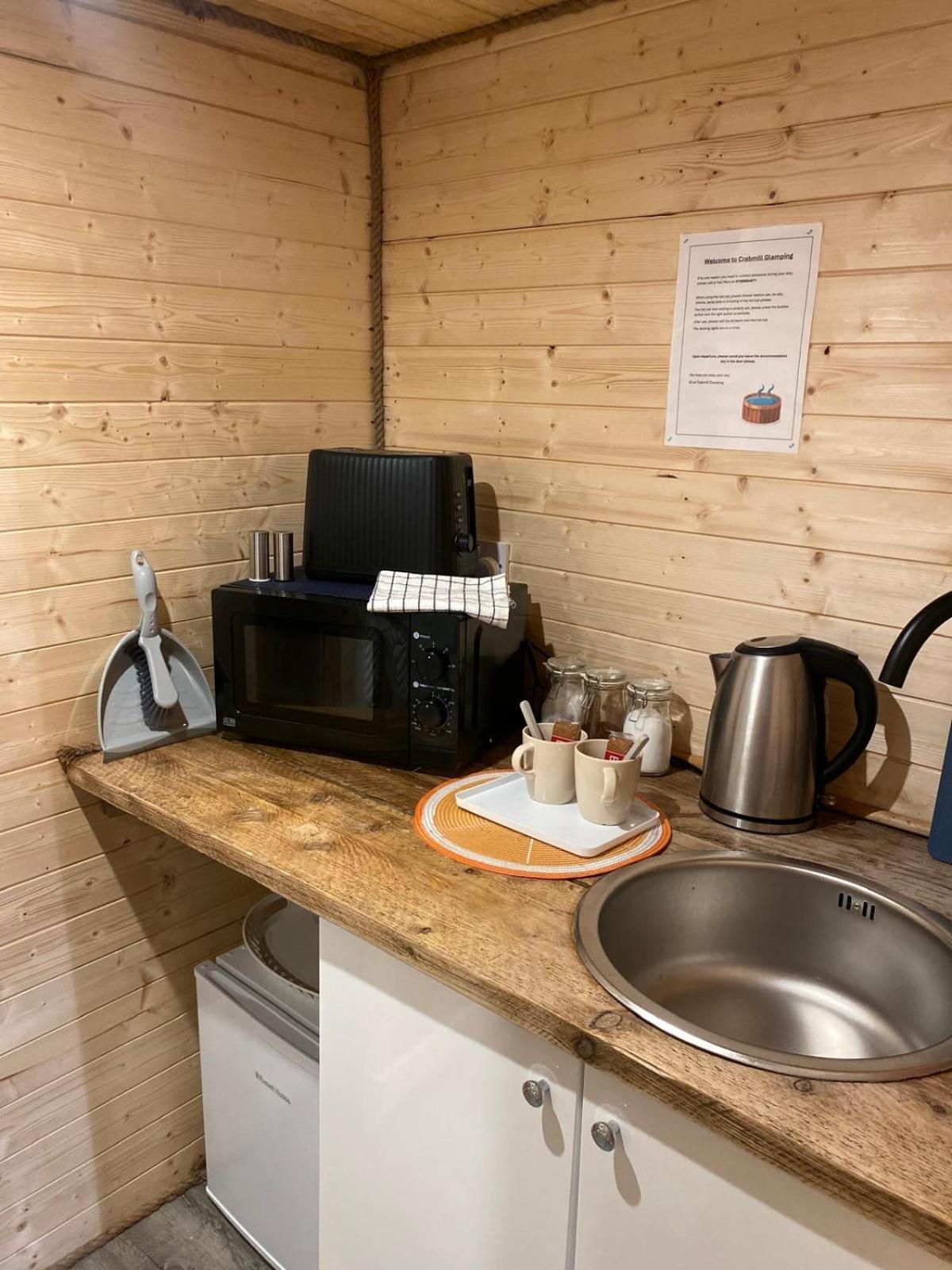 ホテル Crabmill Glamping ビュードリー エクステリア 写真